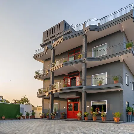 Loft 24, Mansarovar